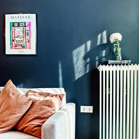Boutique Apartment *